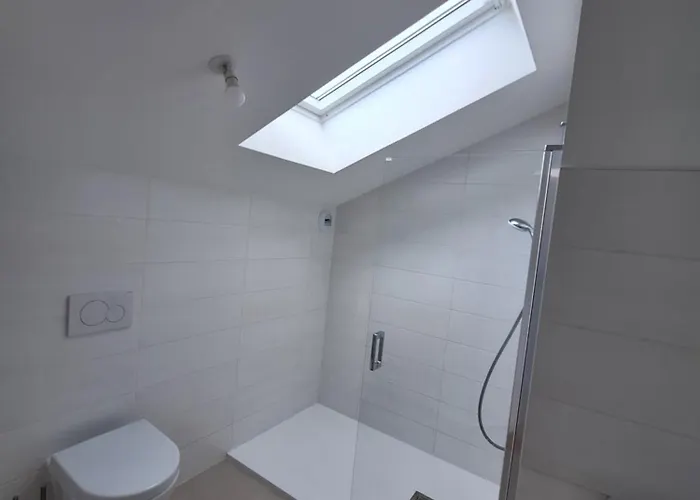 1 Renove Lit Queen Size Balcon Garage Lägenhet Bordeaux